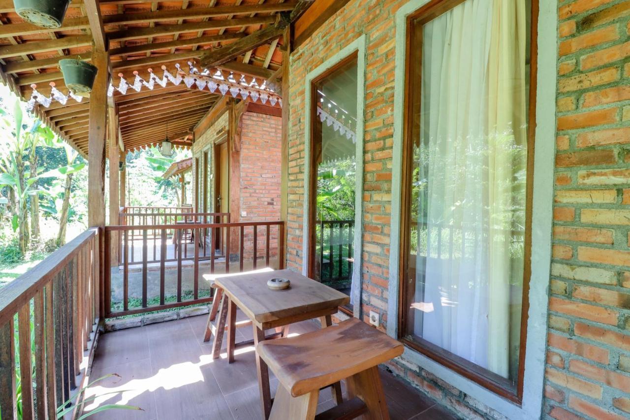 Balkondes Kenalan Hotel Magelang Kültér fotó